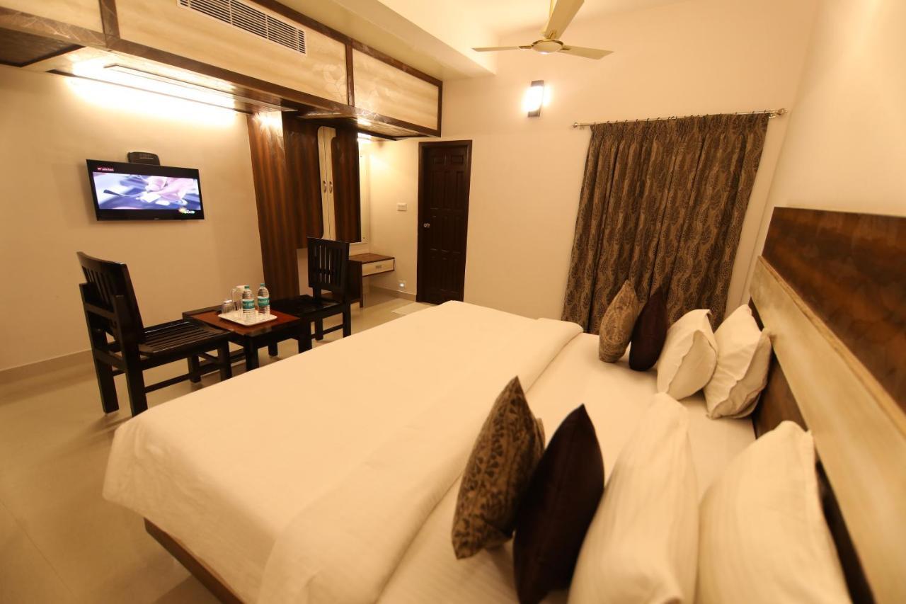 Sri Gnana Vedha Beach Residency Velankanni Exterior foto